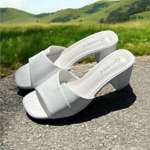Greatonu White Block Heeled Mule Sandals
